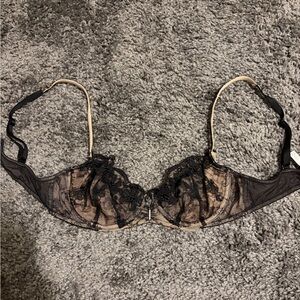 Victoria's Secret Black and Tan Lace Bra
